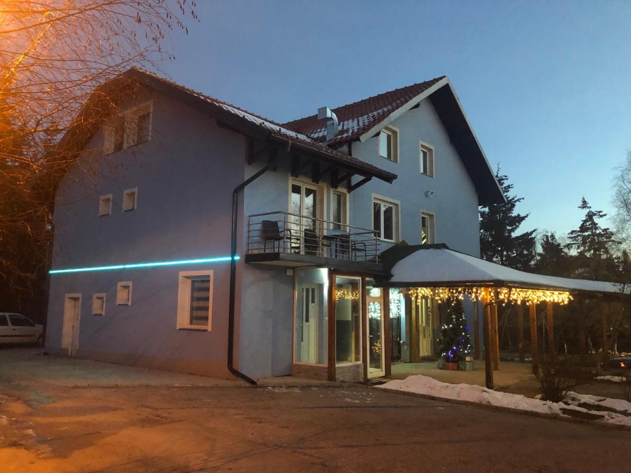 Blue House Apartment